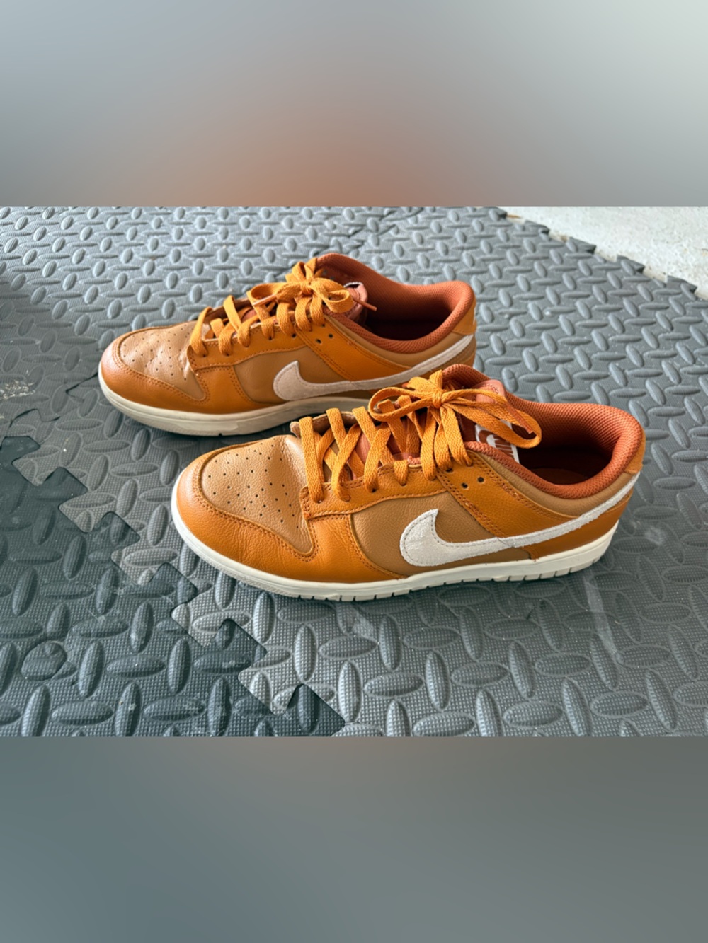 Nike Dunk Low Retro SE
Monarch - Men’s 9.5